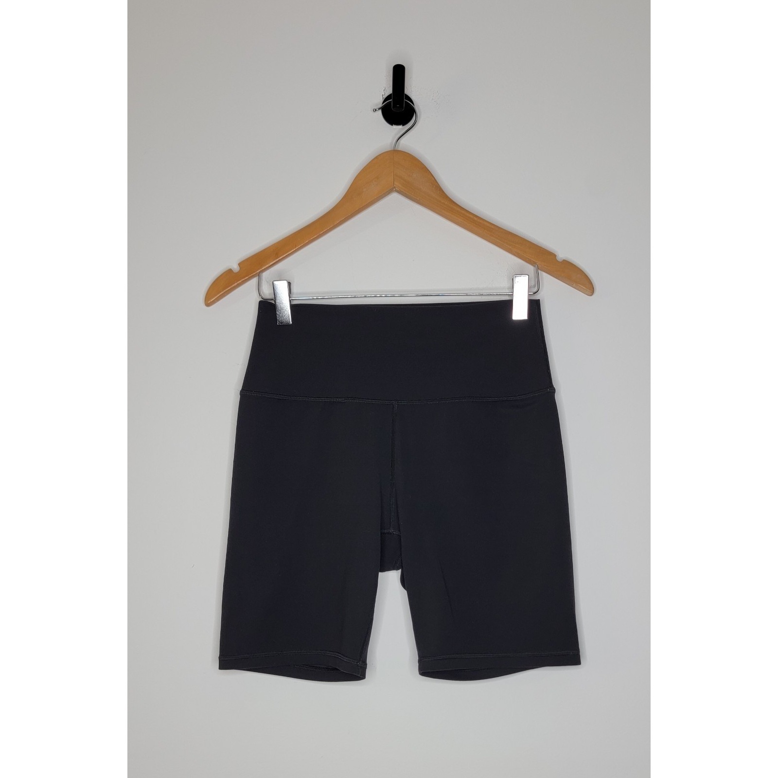 Athleta Transcend 7" Bike Shorts Women's Size Medium Black Stretch Nylon Blend